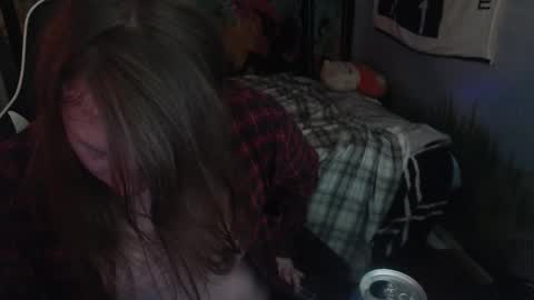 Snapshot of burningflute chatting on 25, 12, 2024 burningflute online show from 25, 12, 2024