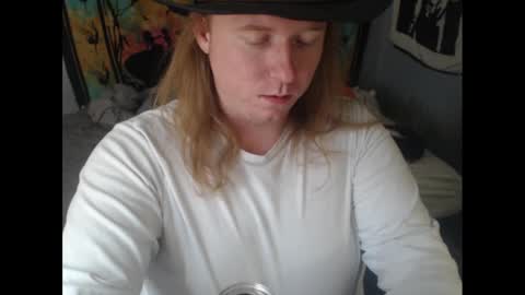 Snapshot of burningflute chatting on 15, 9, 2025 burningflute online show from 15, 9, 2025