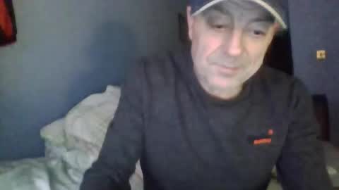 burnleyguy1977 online show from 5, 4, 2026