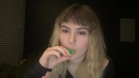Snapshot of bushbabe3008 chatting on 18, 1, 2025 esme gray online show from 18, 1, 2025