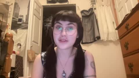 Snapshot of bushbabe3008 chatting on 3, 8, 2026 esme gray online show from 3, 8, 2026