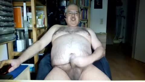 Snapshot of busibaer666 chatting on 21, 4, 2026 busi online show from 21, 4, 2026