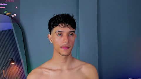 Buster independent model online show from 30, 1, 2025