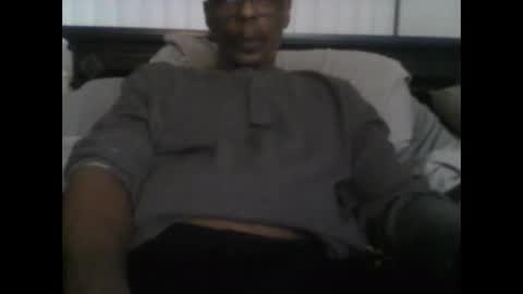 Busturgutzgd1 online show from 15, 12, 2024