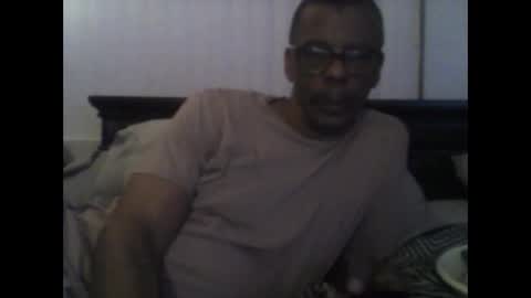 Busturgutzgd1 online show from 19, 12, 2024