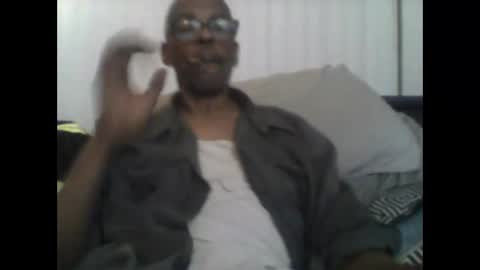 Busturgutzgd1 online show from 23, 12, 2024