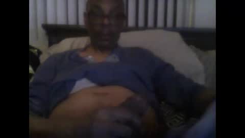 Busturgutzgd1 online show from 6, 2, 2025