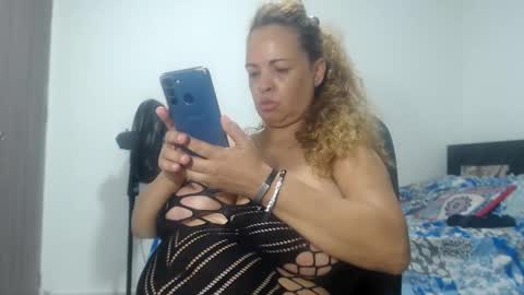 Snapshot of bustyamanda_ chatting on 21, 2, 2025 Amanda online show from 21, 2, 2025