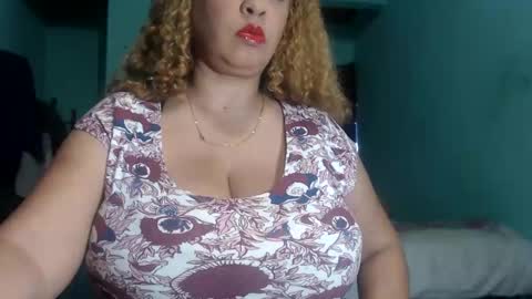 Snapshot of bustyamanda_ chatting on 13, 9, 2025 Amanda online show from 13, 9, 2025