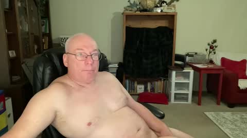 bustyballs100 online show from 18, 12, 2025