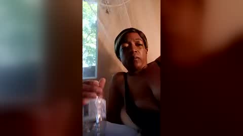 Snapshot of bustyirie chatting on 4, 7, 2026 bustyirie online show from 4, 7, 2026
