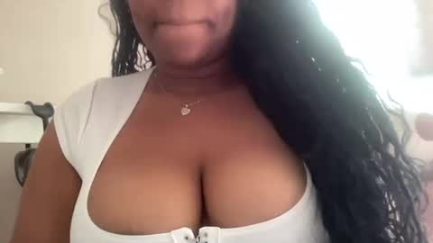Snapshot of bustylolaa chatting on 30, 9, 2025 bustylolaa online show from 30, 9, 2025