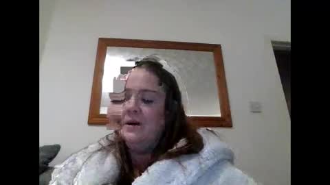BustySuzy online show from 17, 12, 2024