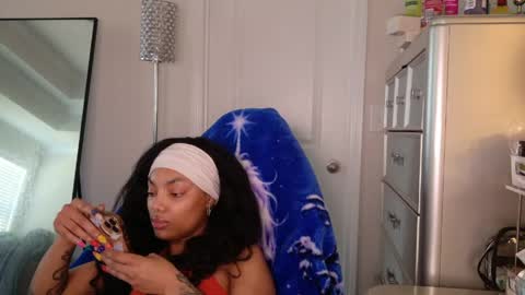 butterfly booty online show from 8, 4, 2026