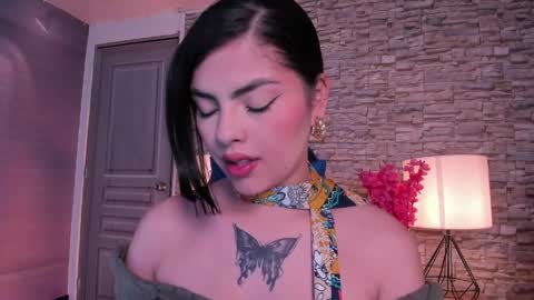 Lia Butterfly  online show from 13, 5, 2026