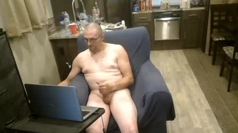 Snapshot of buttnaked4u1 chatting on 23, 7, 2026 buttnaked4u1 online show from 23, 7, 2026