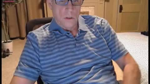 Snapshot of buttnakedfun954737 chatting on 11, 9, 2025 Miles online show from 11, 9, 2025