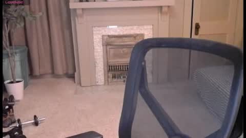 Snapshot of buttnakedfun954737 chatting on 24, 10, 2025 Miles online show from 24, 10, 2025