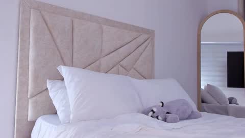    online show from 27, 2, 2026