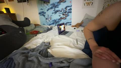 Snapshot of c2cmee chatting on 22, 4, 2026 c2cmee online show from 22, 4, 2026