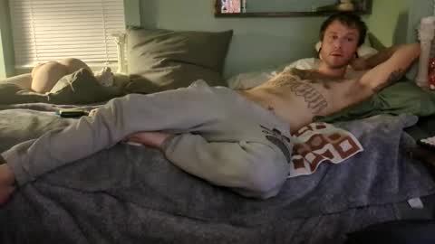 Snapshot of c4tf1sh chatting on 29, 11, 2025 1DontR3member online show from 29, 11, 2025