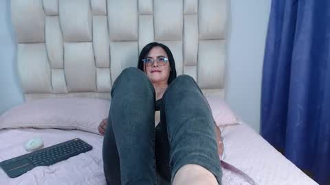Candy online show from 9, 9, 2025
