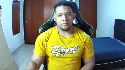 Snapshot of caballerozodi chatting on 3, 10, 2025 caballerozodi online show from 3, 10, 2025