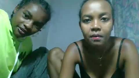 Snapshot of caella98 chatting on 8, 4, 2026 caella98 online show from 8, 4, 2026
