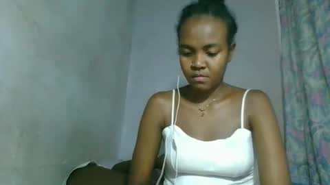 Snapshot of caella98 chatting on 15, 4, 2026 caella98 online show from 15, 4, 2026