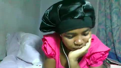 Snapshot of caella98 chatting on 17, 4, 2026 caella98 online show from 17, 4, 2026