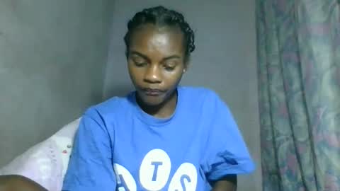 Snapshot of caella98 chatting on 28, 4, 2026 caella98 online show from 28, 4, 2026