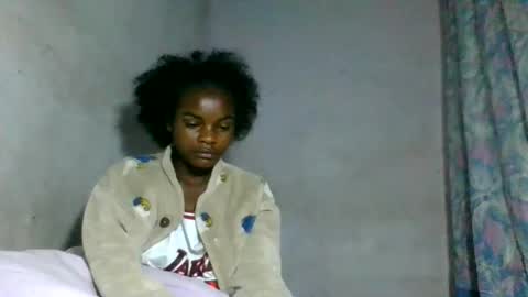 Snapshot of caella98 chatting on 9, 5, 2026 caella98 online show from 9, 5, 2026