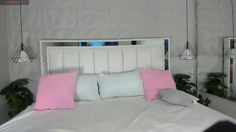 CailynBrown online show from 9, 1, 2025