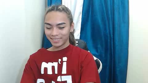 Snapshot of caitessa_bellemoir chatting on 20, 3, 2026 caitessa_bellemoir online show from 20, 3, 2026