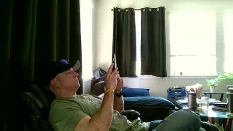 Snapshot of caligrown1154 chatting on 24, 6, 2026 caligrown1154 online show from 24, 6, 2026