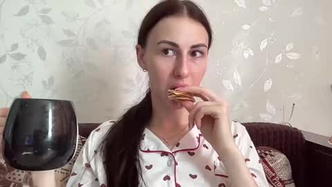 Anna online show from 25, 2, 2025