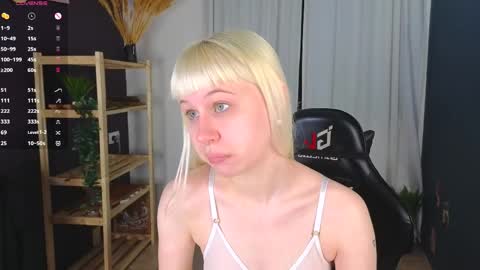 Snapshot of call_me_heaven chatting on 19, 4, 2026 Good girl Ann online show from 19, 4, 2026