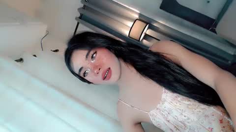Snapshot of call_me_nina chatting on 23, 5, 2026 call_me_nina online show from 23, 5, 2026