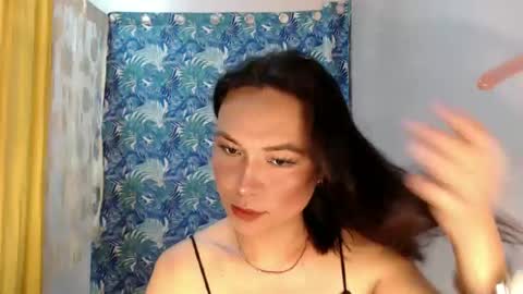 callme meya in asia online show from 3, 12, 2024