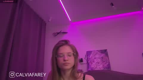 Snapshot of calvia_farey chatting on 13, 2, 2025 calvia_farey online show from 13, 2, 2025
