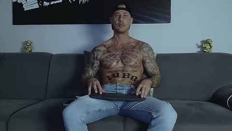 Calvin  online show from 12, 9, 2025