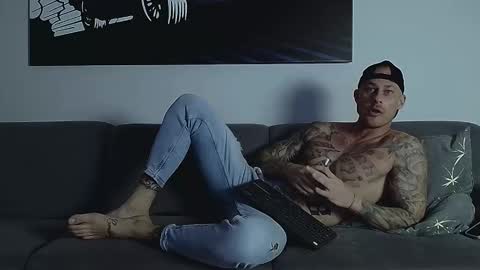 Calvin  online show from 23, 9, 2025