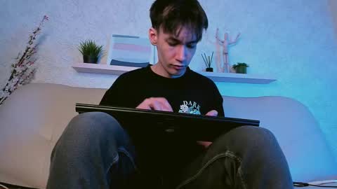 Calvin Owens online show from 26, 2, 2025