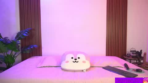 Calypso and Kayla online show from 4, 10, 2025