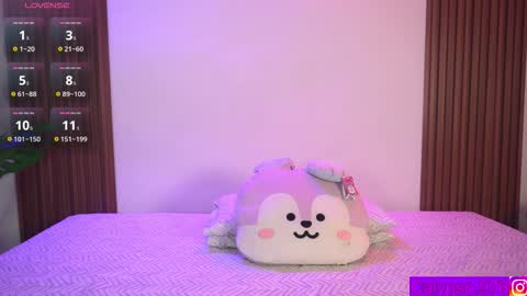 Calypso and Kayla online show from 2, 11, 2025