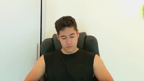 camara110 online show from 2, 11, 2025