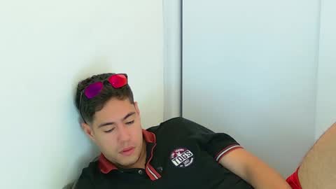 camara110 online show from 12, 11, 2025