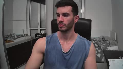 Snapshot of cambooyy chatting on 1, 4, 2026 cambooyy online show from 1, 4, 2026