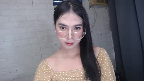 Snapshot of camela_star chatting on 2, 2, 2025 camela_star online show from 2, 2, 2025