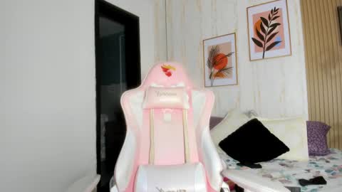 Cameron  online show from 6, 3, 2025